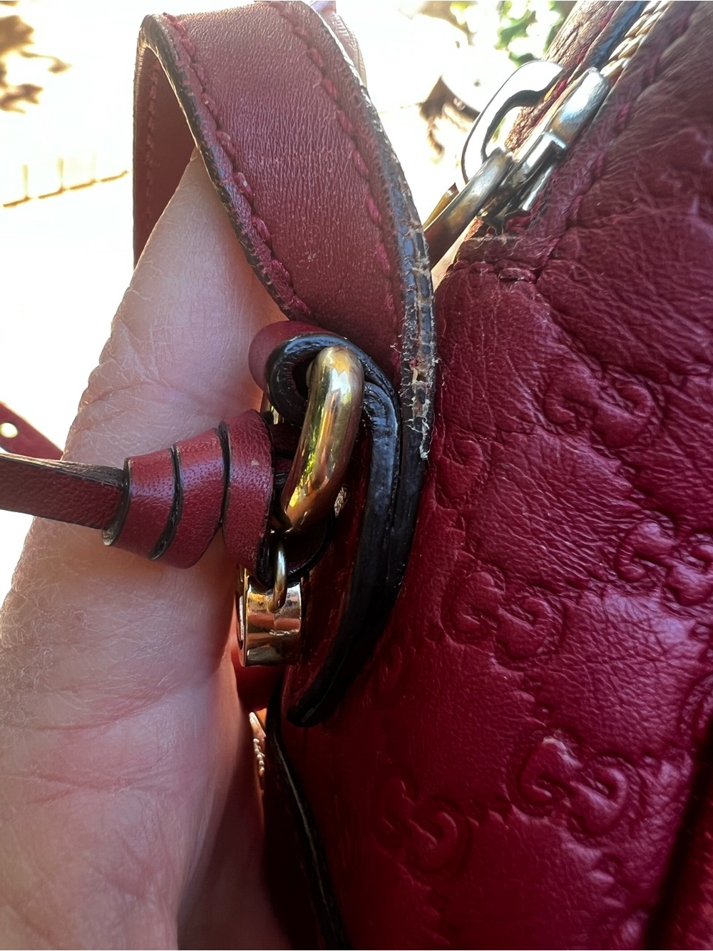 GUCCI Red Leather Microguccissima Bree Crossbody Bag - Picture 15 of 17